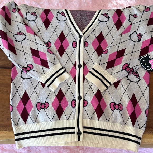 Hello kitty cardigan - Picture 2 of 6
